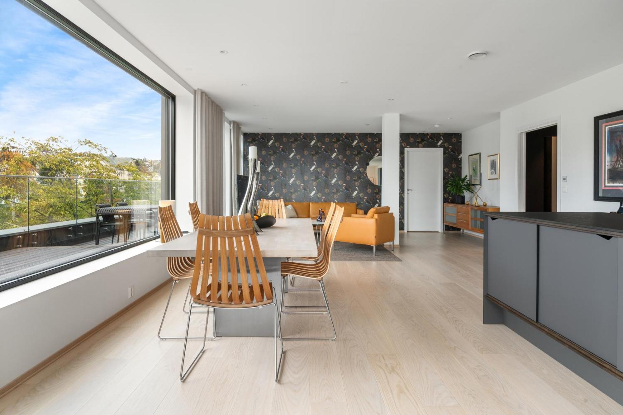 Luxury Apartment Downtown Tromso With 2 Bedrooms And 2 Bathrooms And Parking Exterior photo